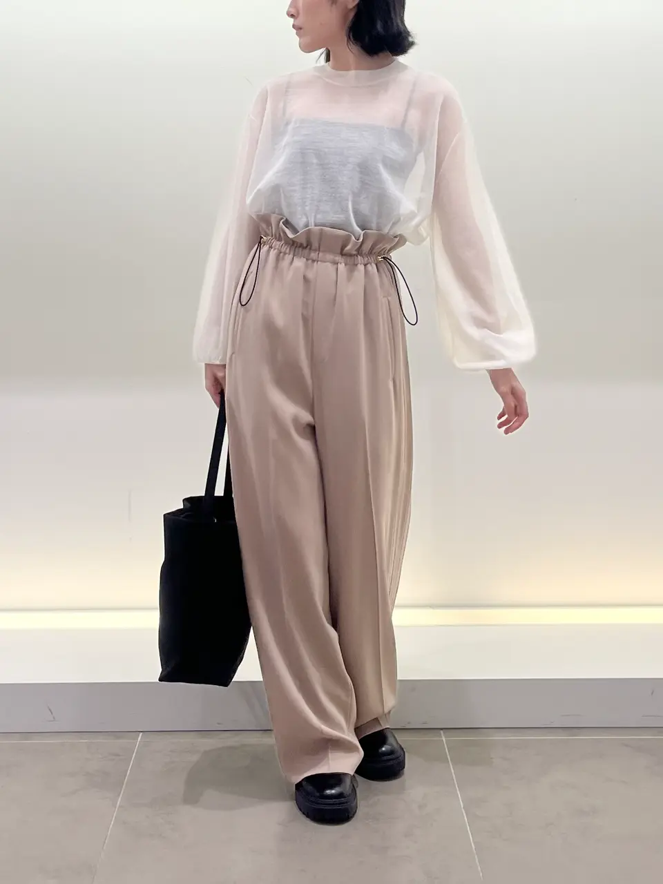 BEIGE， 伊藤 コーディネート画像