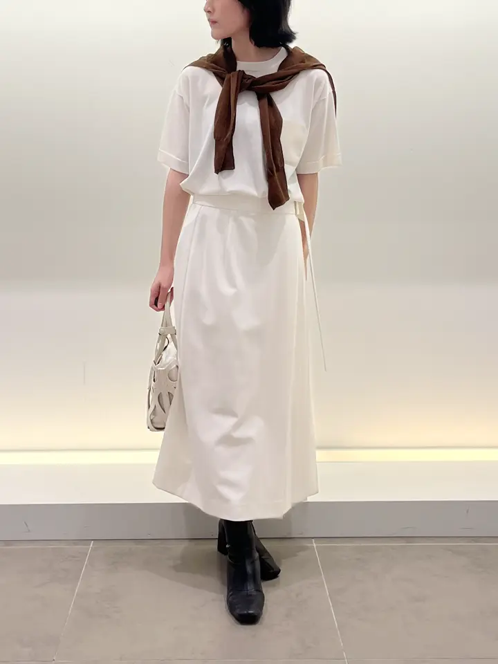 BEIGE， 伊藤 コーディネート画像