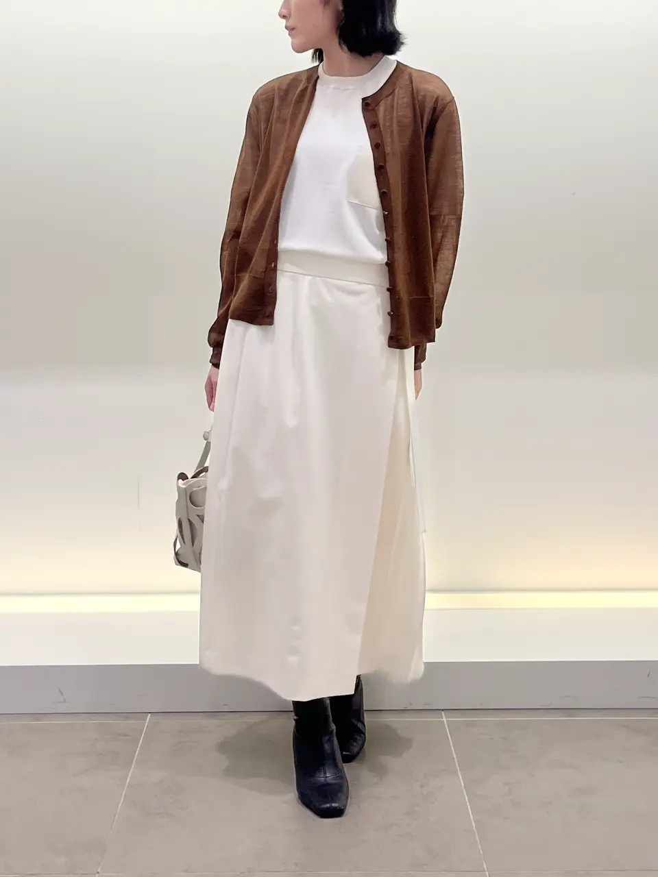 BEIGE， 伊藤 コーディネート画像