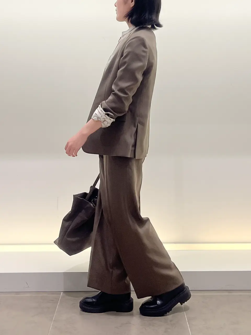 BEIGE， 伊藤 コーディネート画像