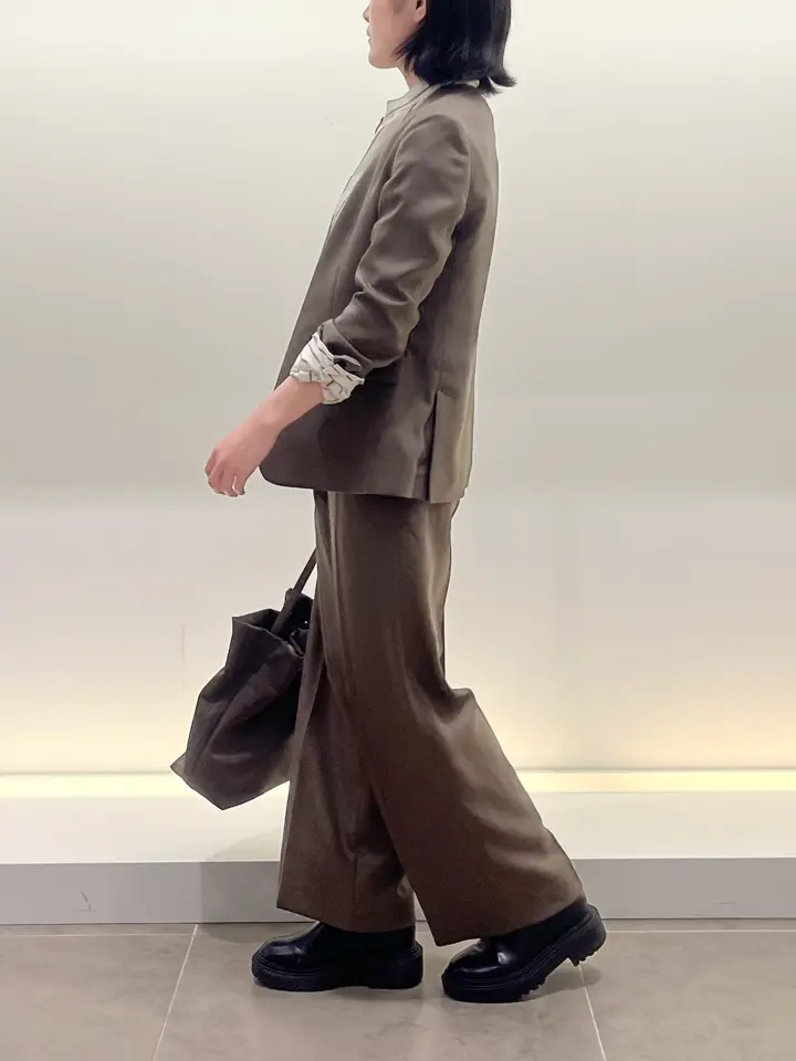 BEIGE， 伊藤 コーディネート画像