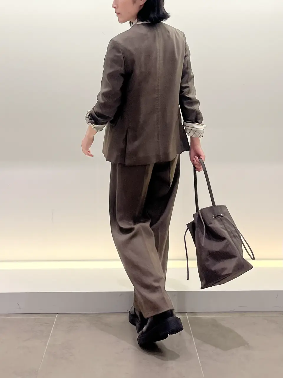 BEIGE， 伊藤 コーディネート画像