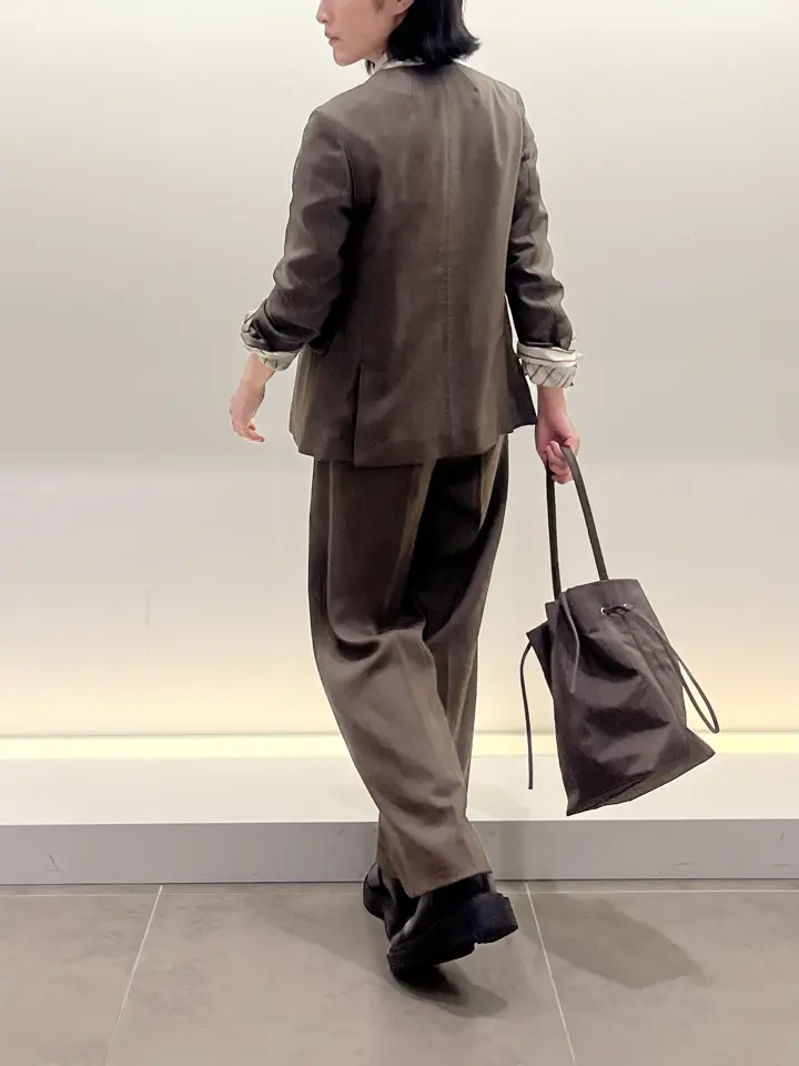 BEIGE， 伊藤 コーディネート画像