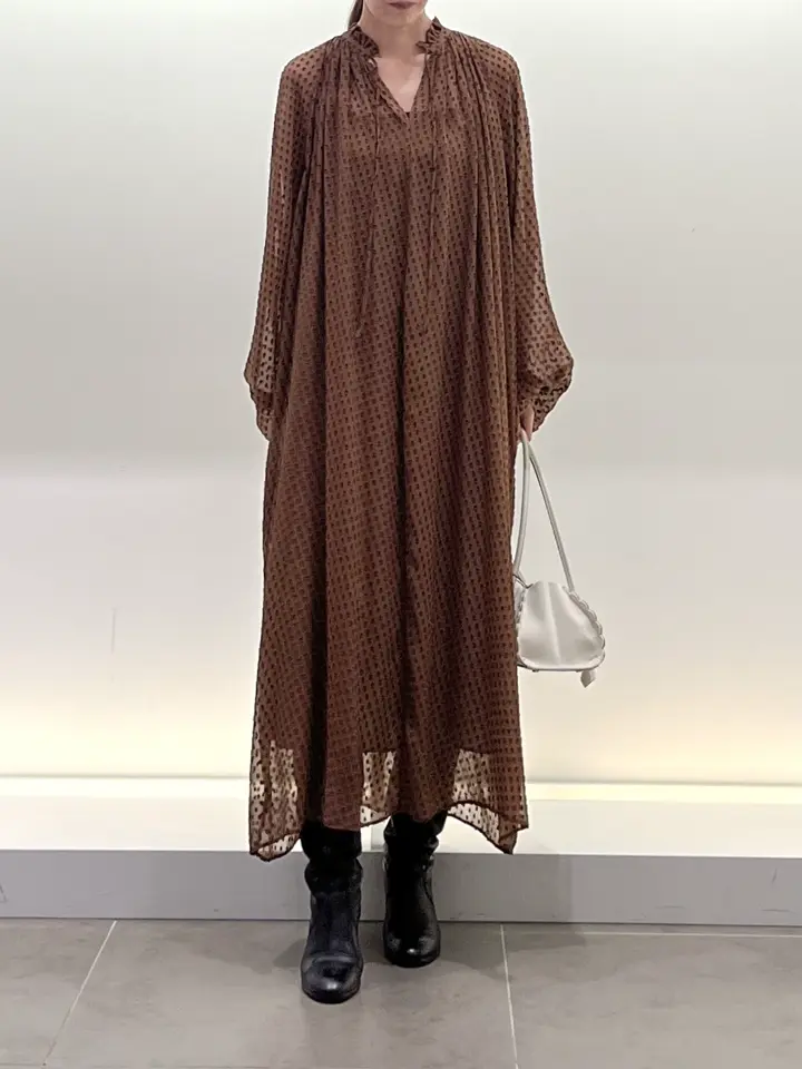 BEIGE， スタッフ コーディネート画像