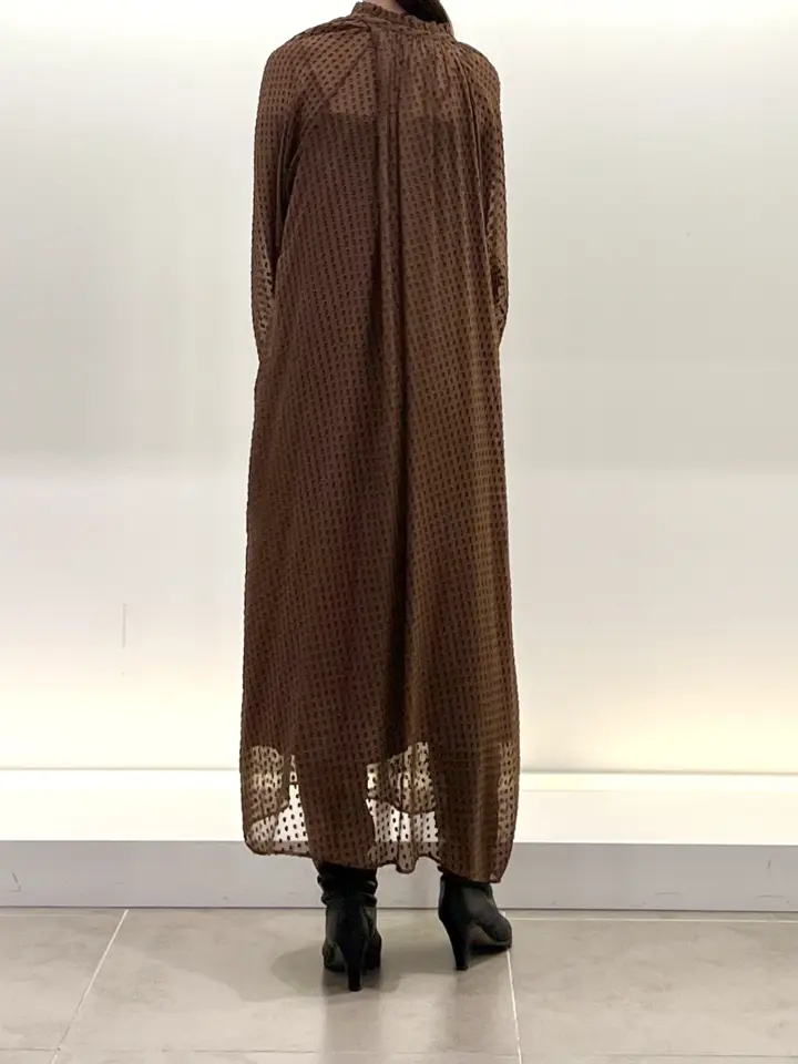 BEIGE， スタッフ コーディネート画像