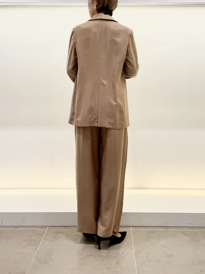 BEIGE， 柴田 コーディネート画像