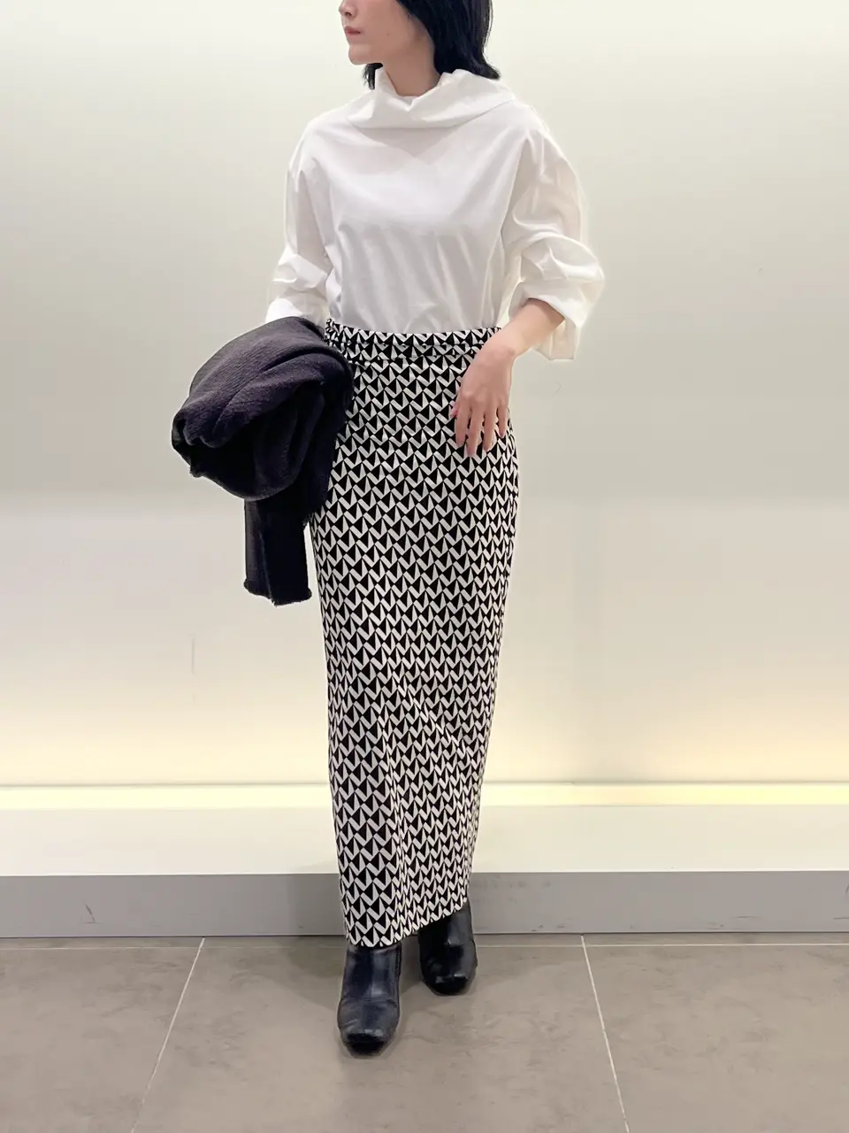 BEIGE， 伊藤 コーディネート画像