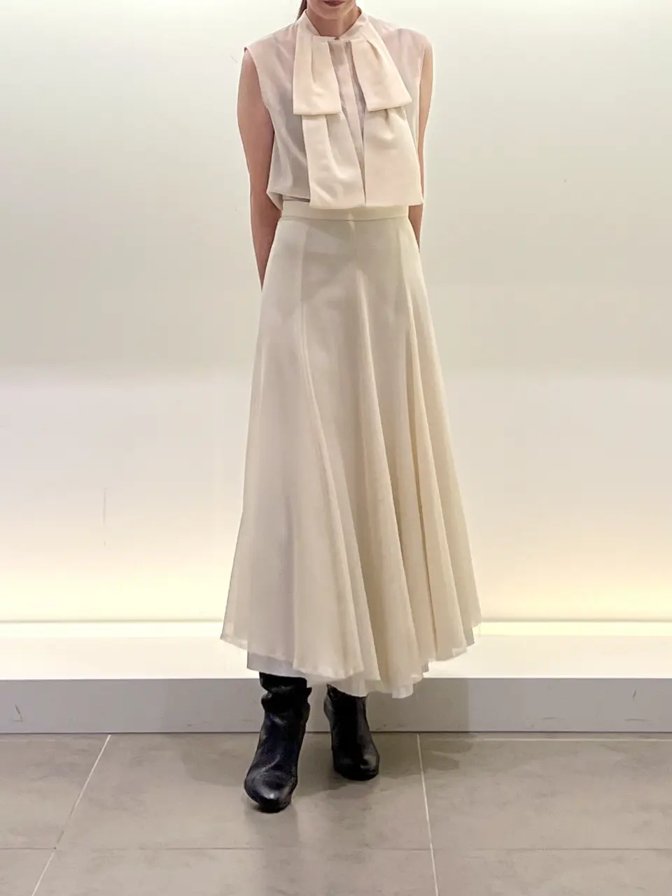 BEIGE， スタッフ コーディネート画像