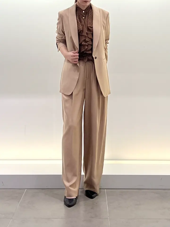 BEIGE， スタッフ コーディネート画像