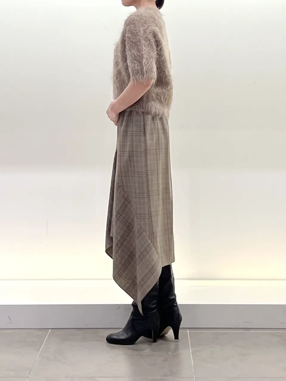 BEIGE， スタッフ コーディネート画像