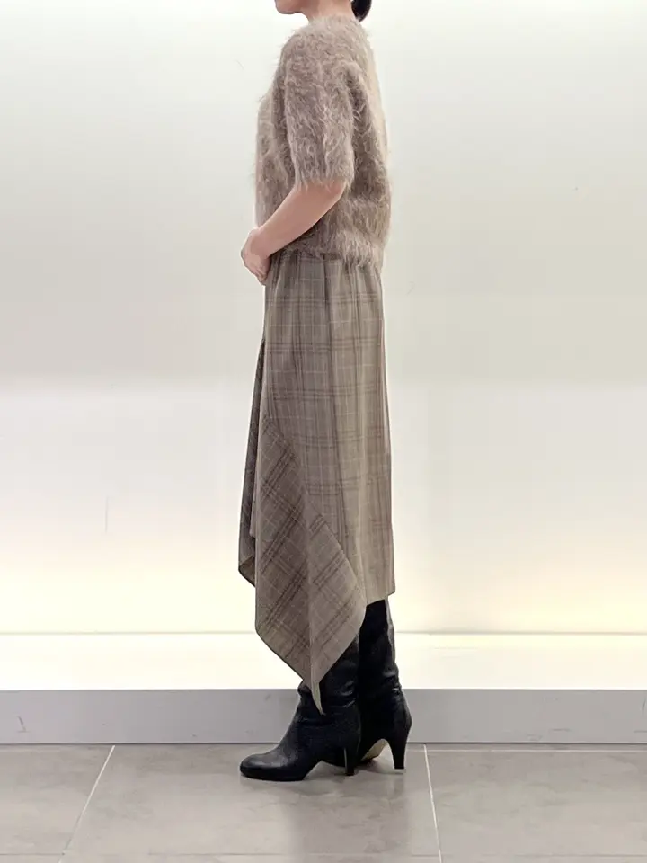 BEIGE， スタッフ コーディネート画像