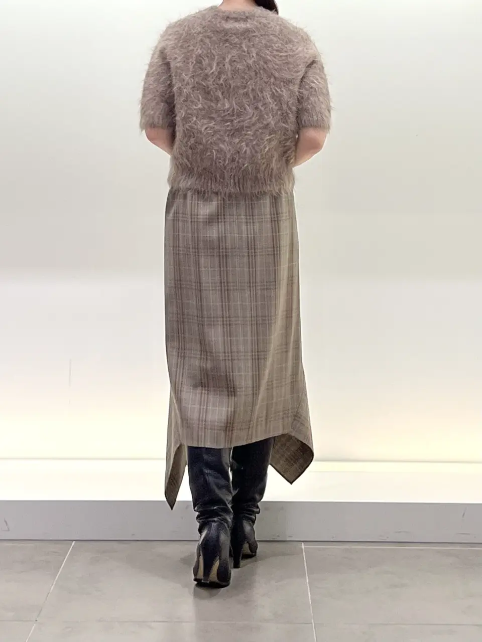 BEIGE， スタッフ コーディネート画像