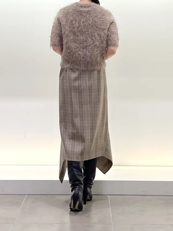 BEIGE， スタッフ コーディネート画像