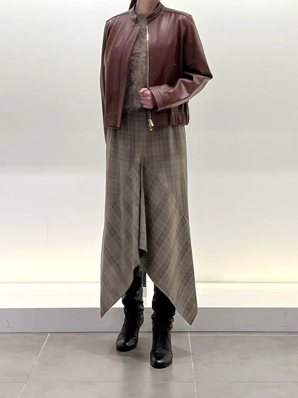 BEIGE， スタッフ コーディネート画像