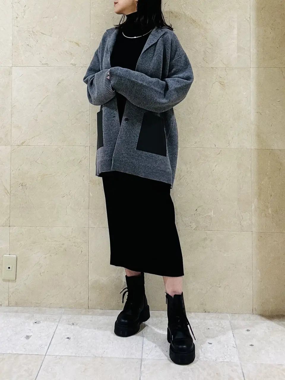 23cm オフ✖️ベージュ　オンワードクローゼットプラットフォームスニーカー 厚底 プラットフォーム コートタイプ スニーカー 2428[品番