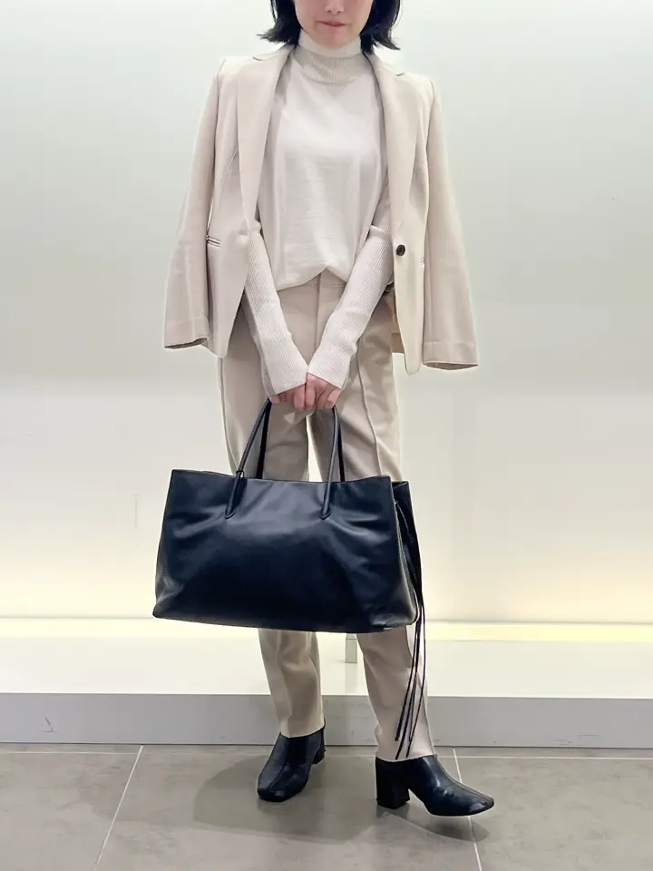 BEIGE， 伊藤 コーディネート画像