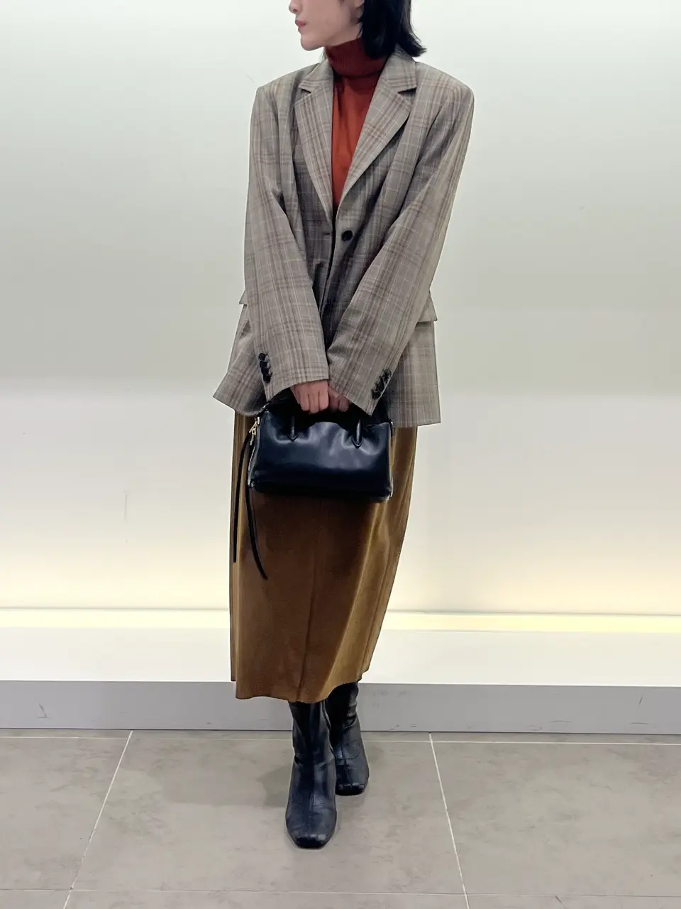 BEIGE， 伊藤 コーディネート画像