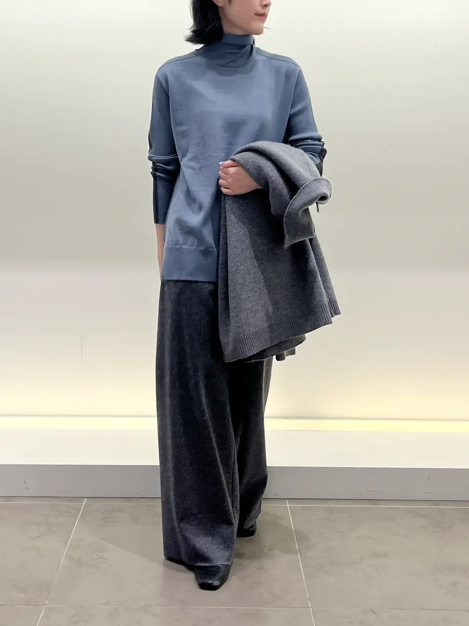 BEIGE， 伊藤 コーディネート画像