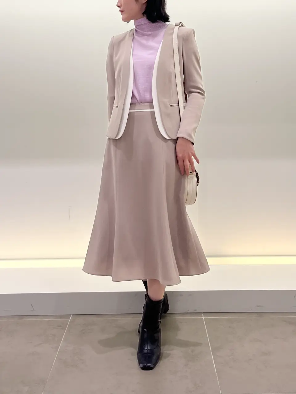 BEIGE， 伊藤 コーディネート画像