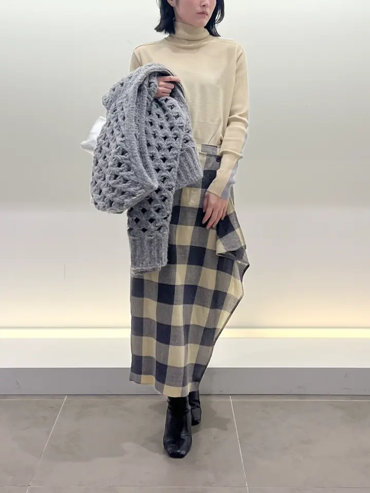 BEIGE， 伊藤 コーディネート画像