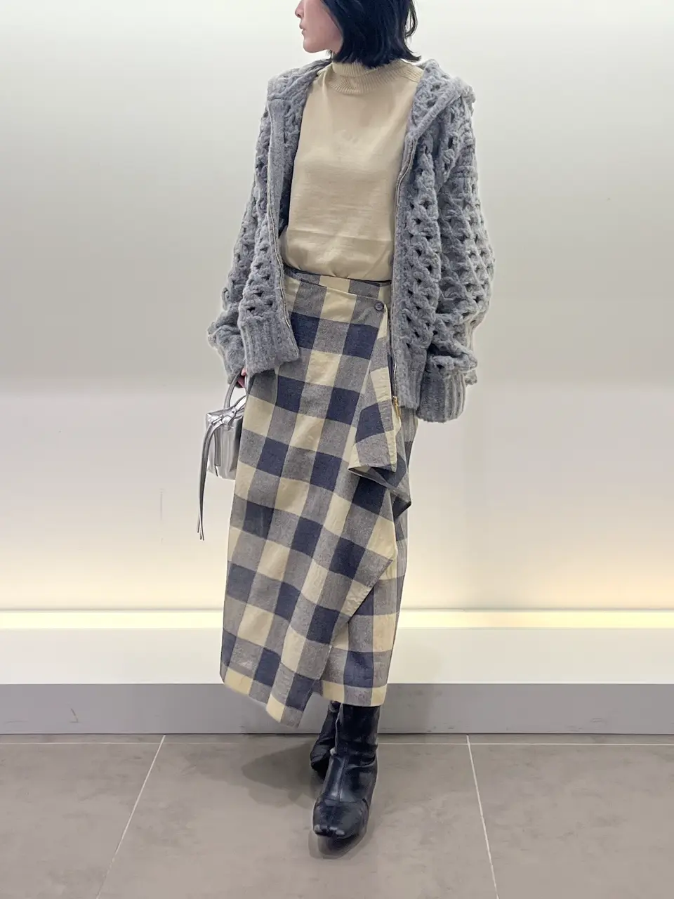 BEIGE， 伊藤 コーディネート画像