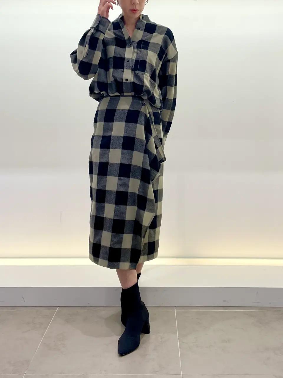 BEIGE， 柴田 コーディネート画像