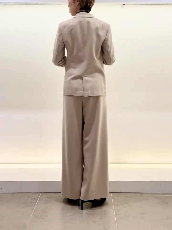 BEIGE， 柴田 コーディネート画像