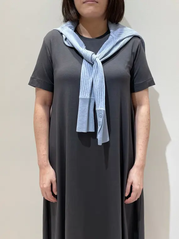 BEIGE， 藤木 コーディネート画像