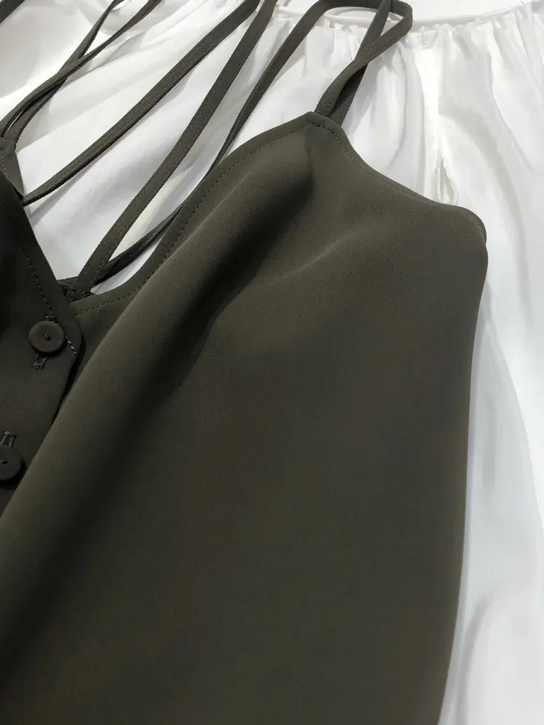 BEIGE， 藤木 コーディネート画像