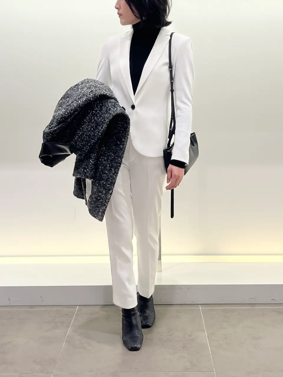 BEIGE， 伊藤 コーディネート画像