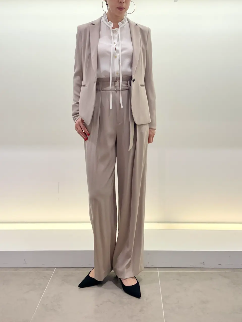 BEIGE， 柴田 コーディネート画像