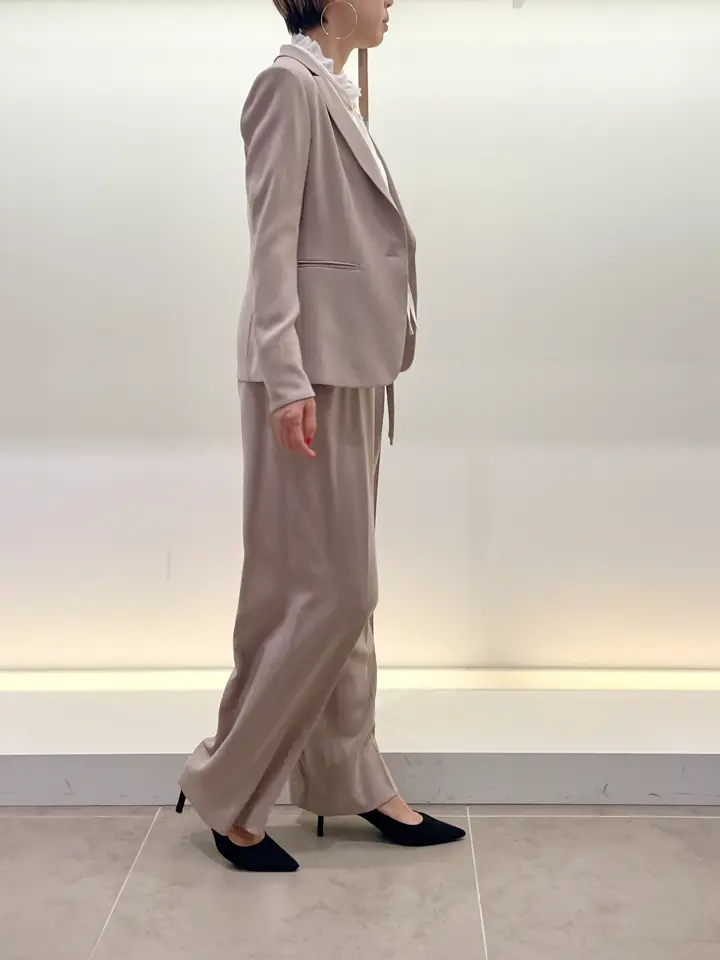 BEIGE， 柴田 コーディネート画像