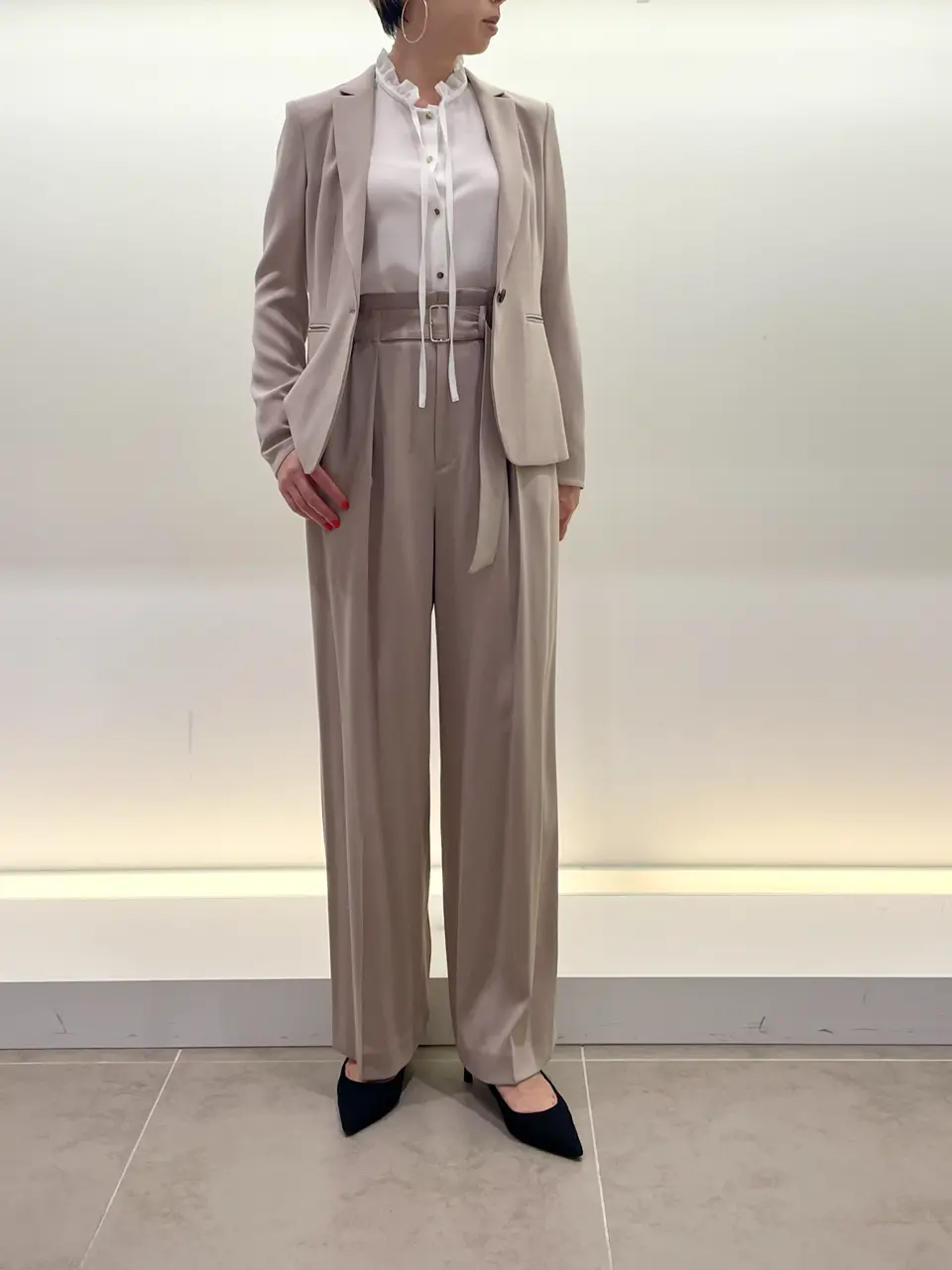 BEIGE， 柴田 コーディネート画像