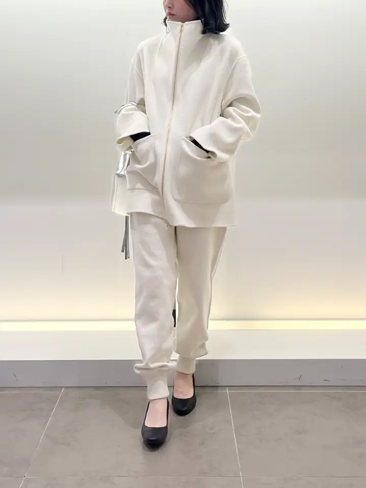 BEIGE， 伊藤 コーディネート画像