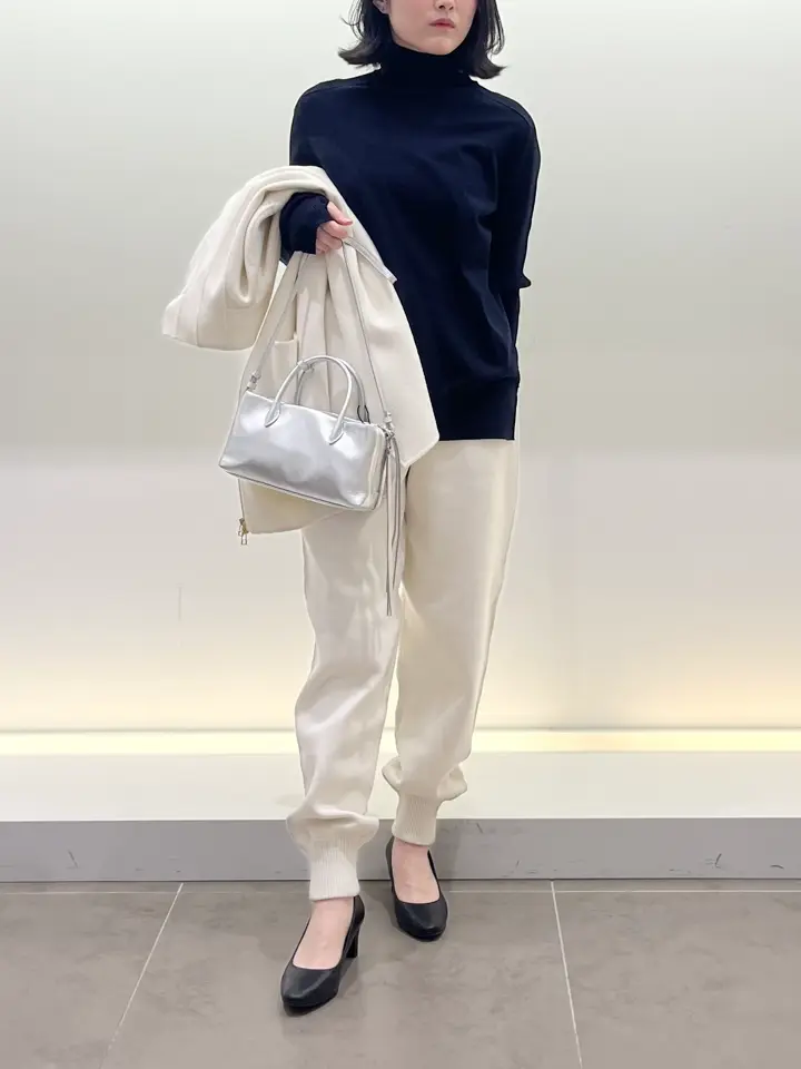 BEIGE， 伊藤 コーディネート画像