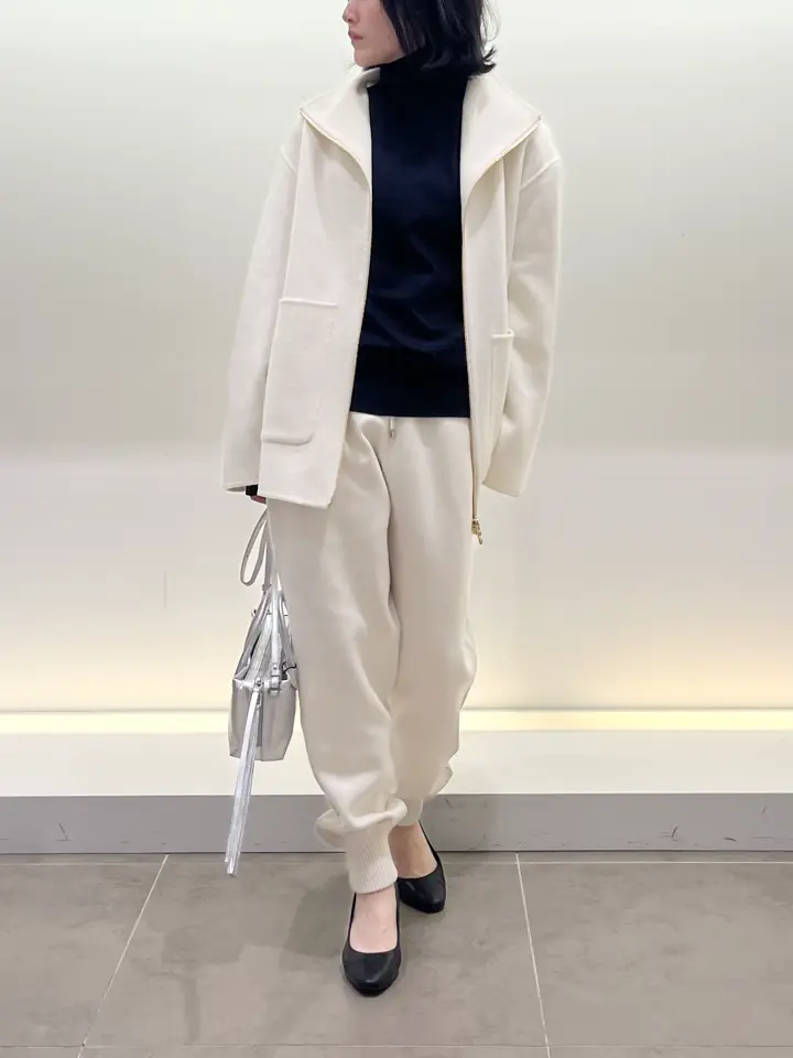 BEIGE， 伊藤 コーディネート画像