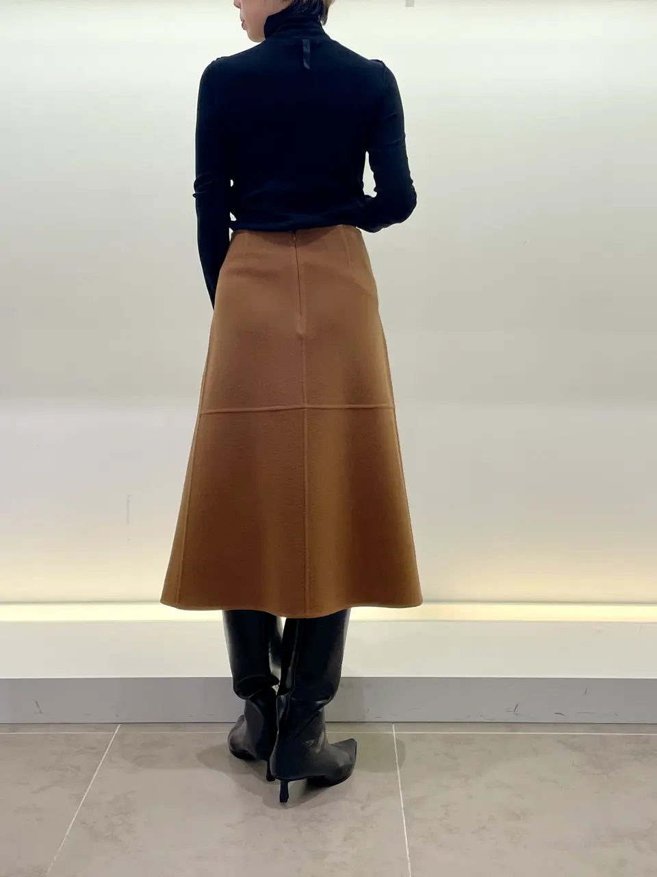 BEIGE， 柴田 コーディネート画像