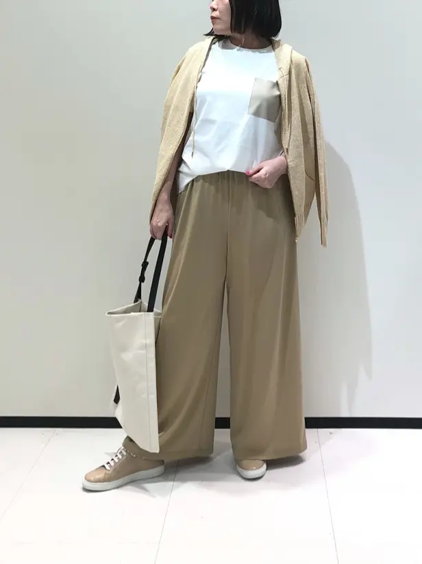 BEIGE， 藤木 コーディネート画像