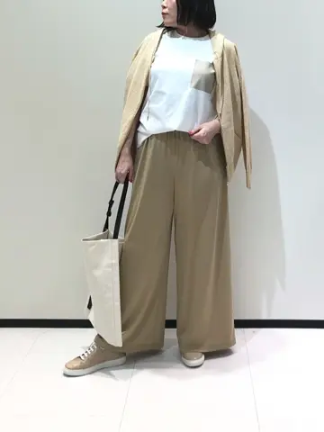 BEIGE， 藤木 コーディネート画像