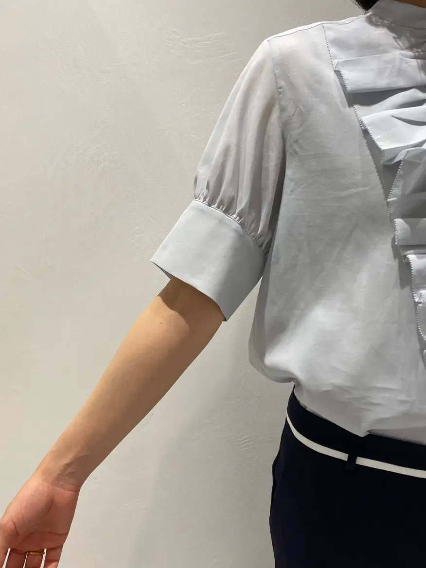 BEIGE， R.A コーディネート画像