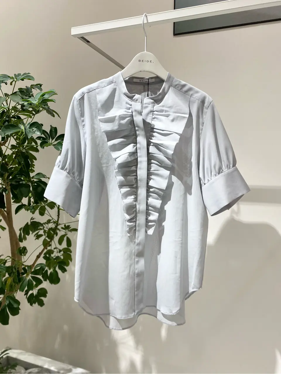 BEIGE， R.A コーディネート画像