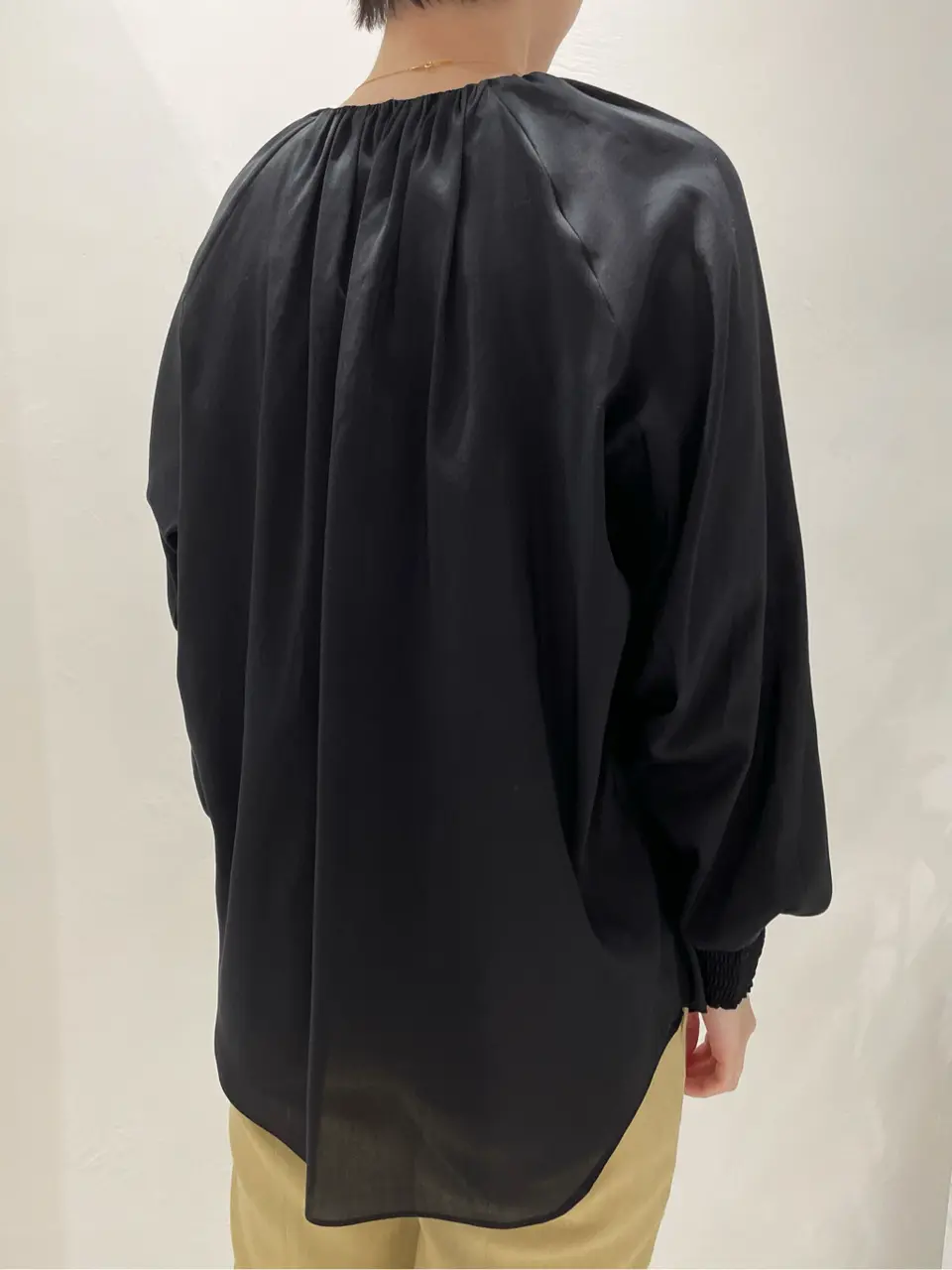 BEIGE， 小泉 コーディネート画像