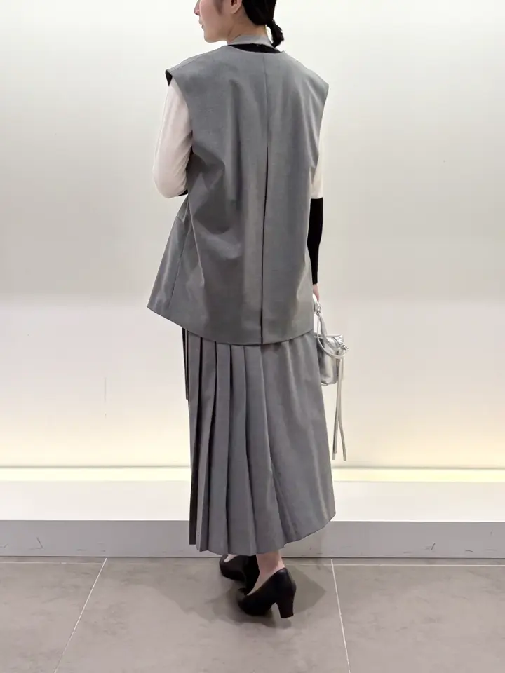 BEIGE， 伊藤 コーディネート画像