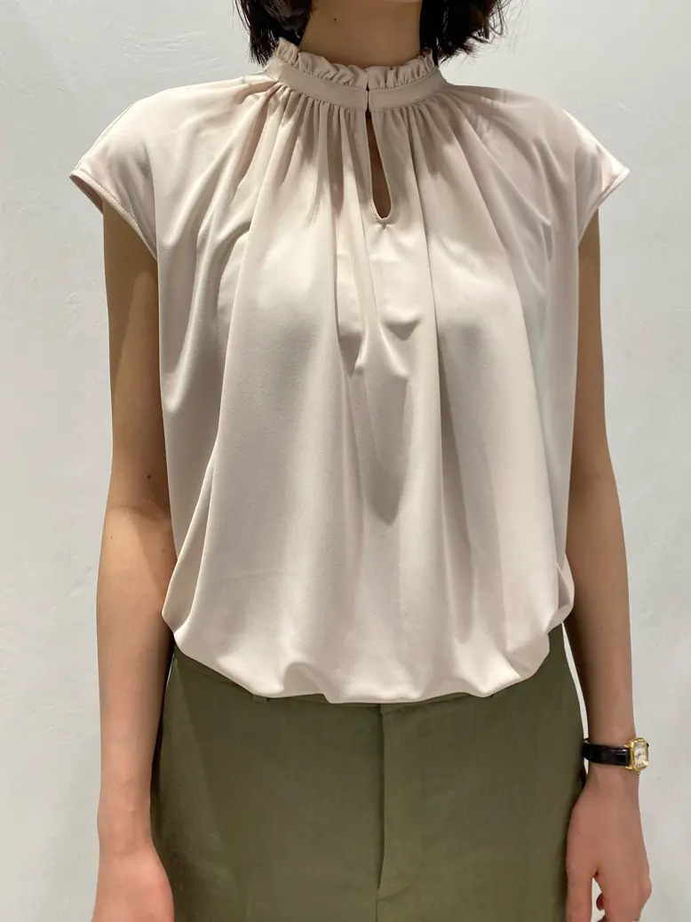 BEIGE， R.A コーディネート画像