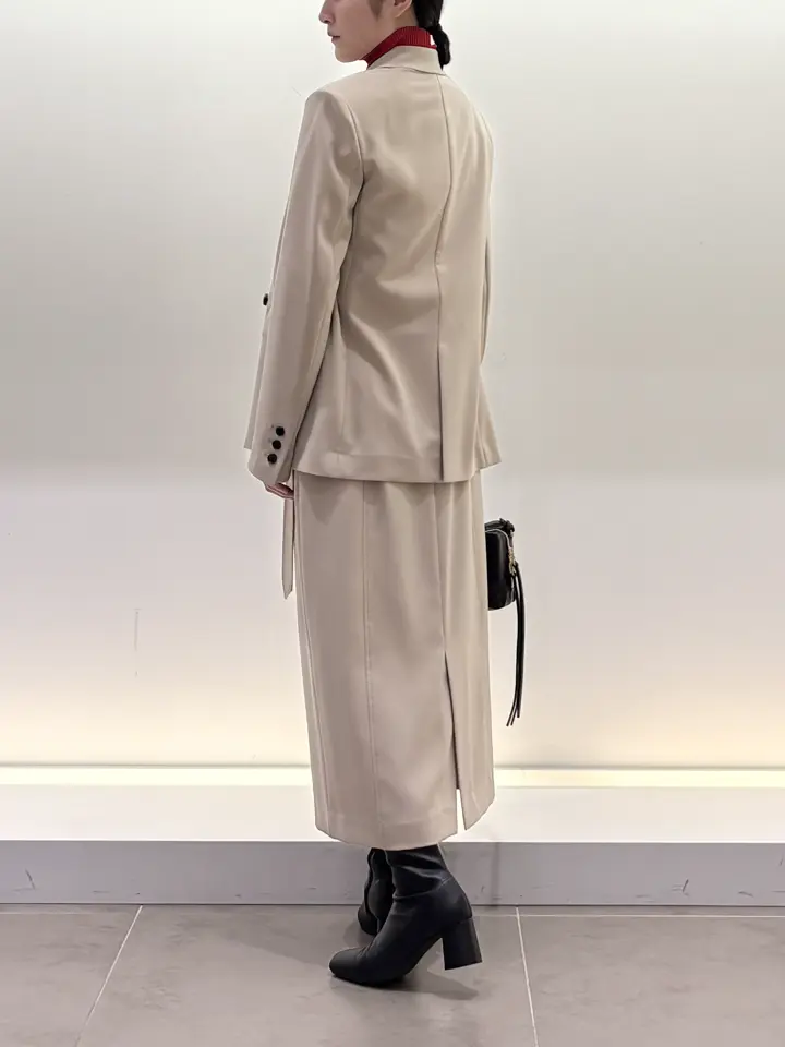 BEIGE， 伊藤 コーディネート画像