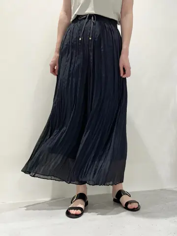 BEIGE， 小泉 コーディネート画像