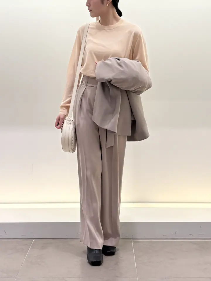 BEIGE， 伊藤 コーディネート画像