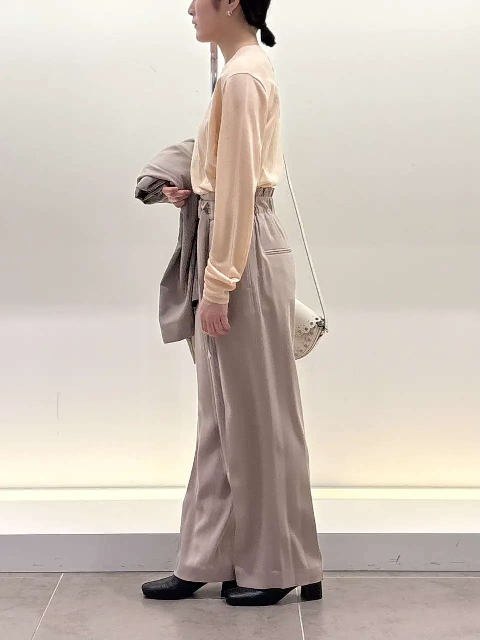 BEIGE， 伊藤 コーディネート画像