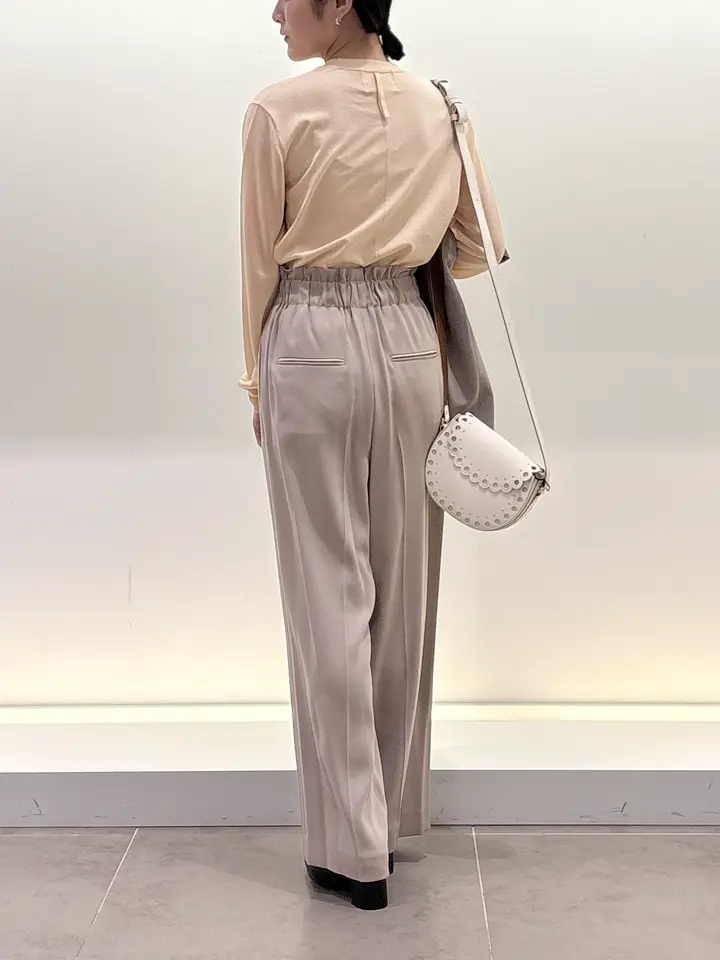 BEIGE， 伊藤 コーディネート画像