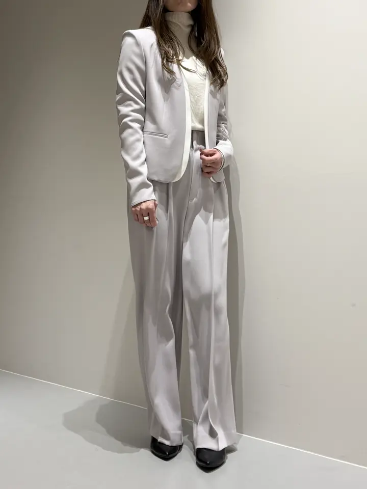 BEIGE， Adachi コーディネート画像